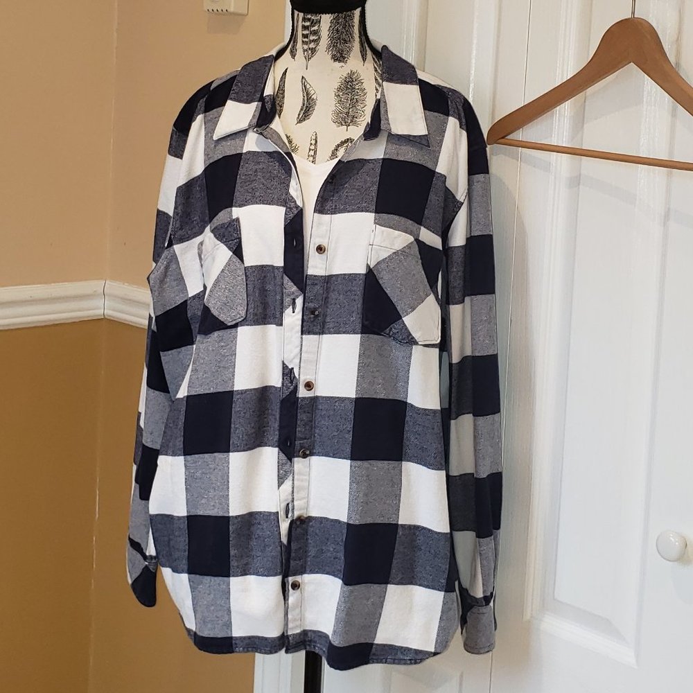 NATURAL REFLECTION Buffalo Plaid flannel shirt